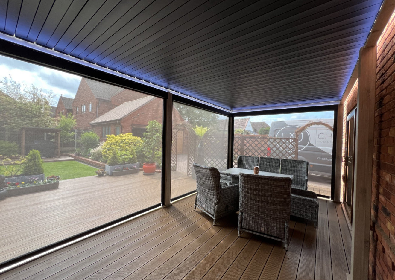 6m x 3m Wood Effect/Grey Aluminium Pergola