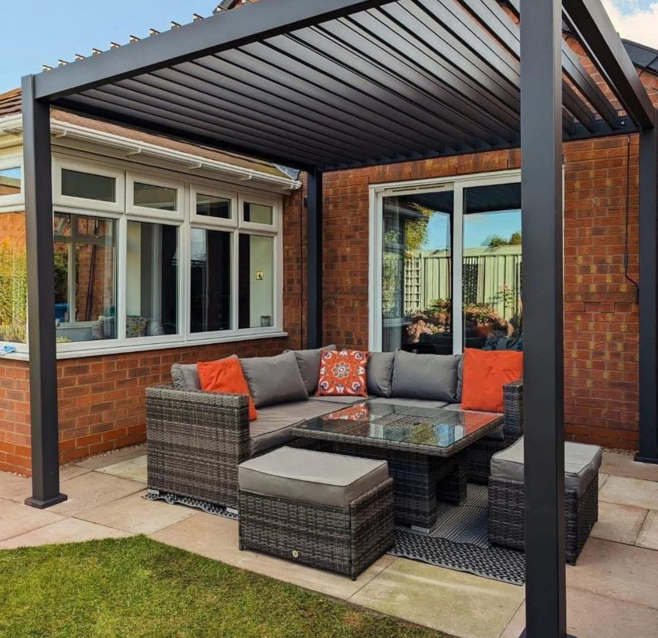 3m x 3m aluminium pergola